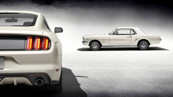 Ford Mustang îşi urează 